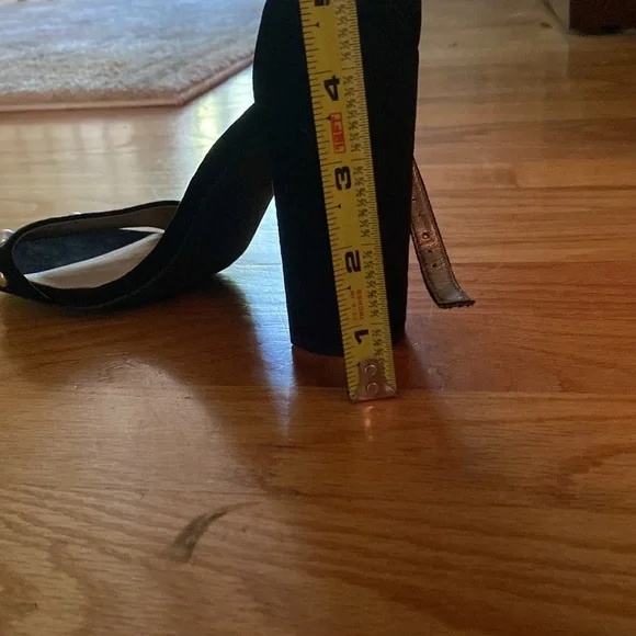 Francesca’s shoes - Picture 5 of 5